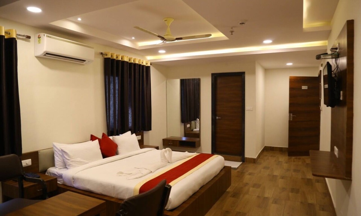 Vanasthalipuram Hotel | Hotel M Grand