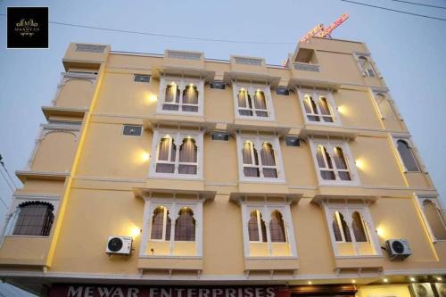 Udaipur Hotel | Hotel Maanvad Garh - V One pride by Noww Hotels