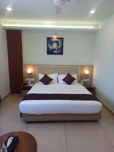 Kulanada Hotel | Hotel Maas Residency