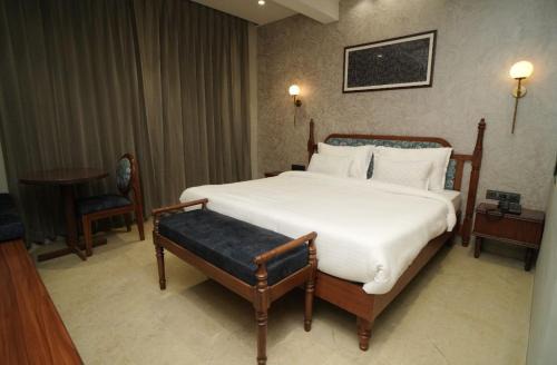 Pachmarhi Hotel | hotel manjushree
