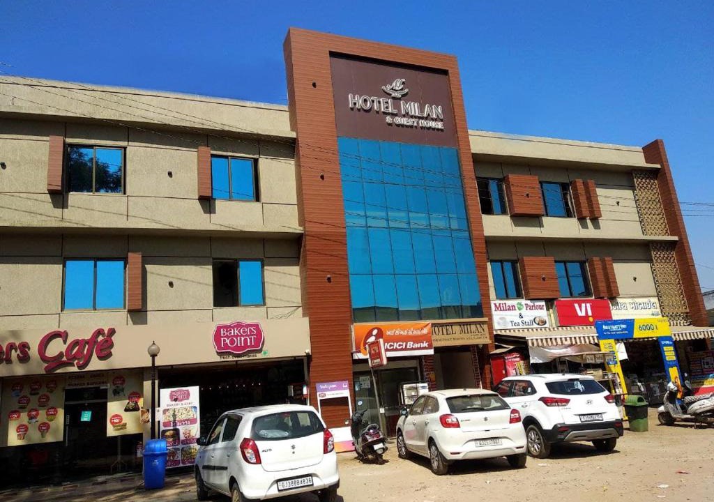 Sarkhej Hotel | Hotel Milan