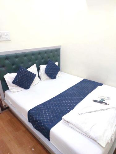 Masjid Bandar Hotel | Hotel Mint Park AL Maqam - Near Mohammad Ali road Mumbai