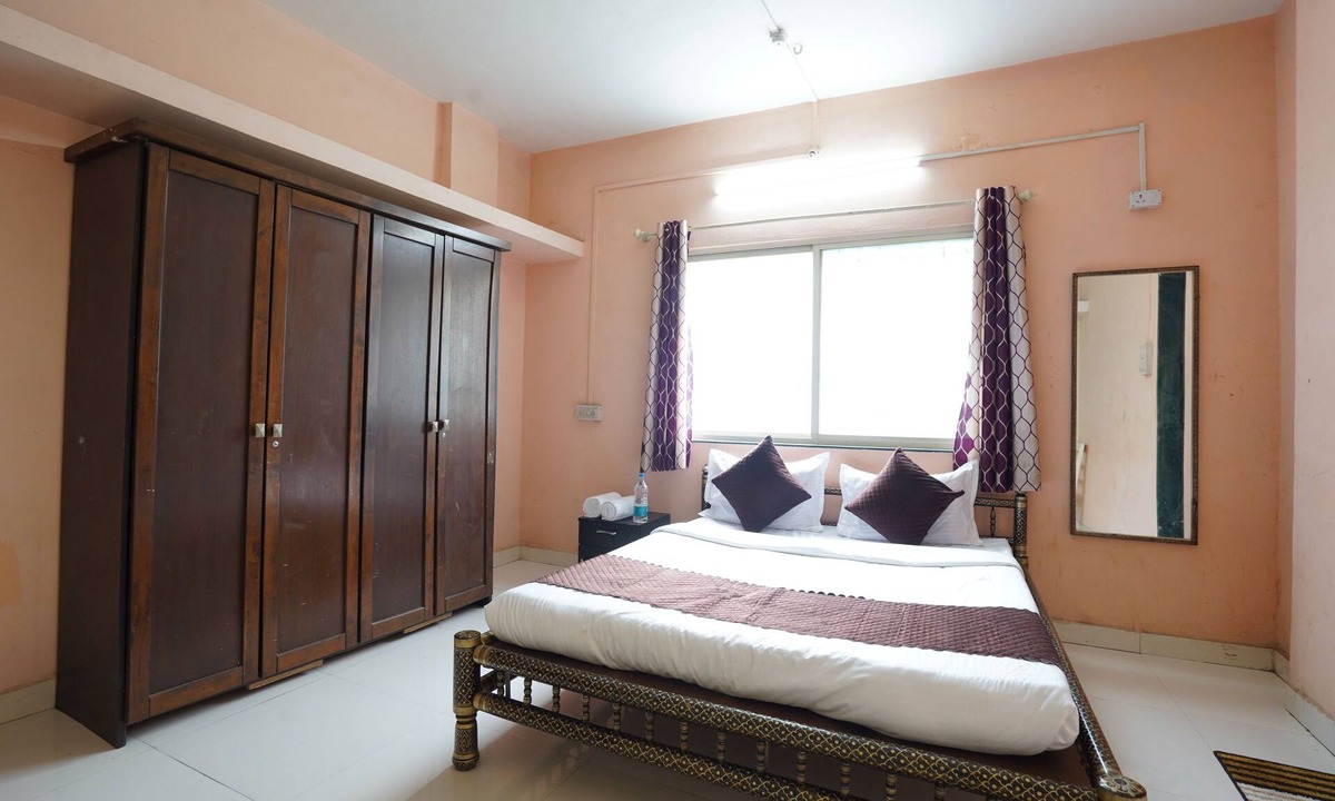 Kharadi Hotel | Hotel Naman Executive - 2