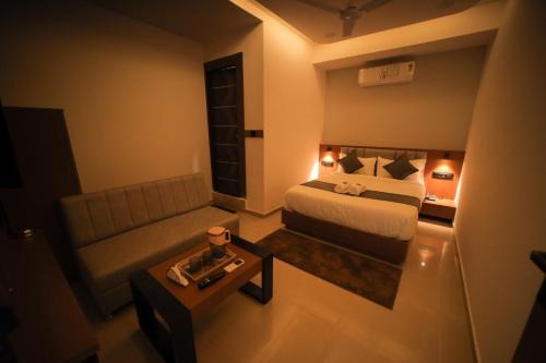 Prahlad Nagar Hotel | Hotel Nest Icon