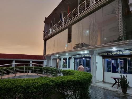 Aurangabad Hotel | Hotel New Gurudeo Basera And Family Restaurant