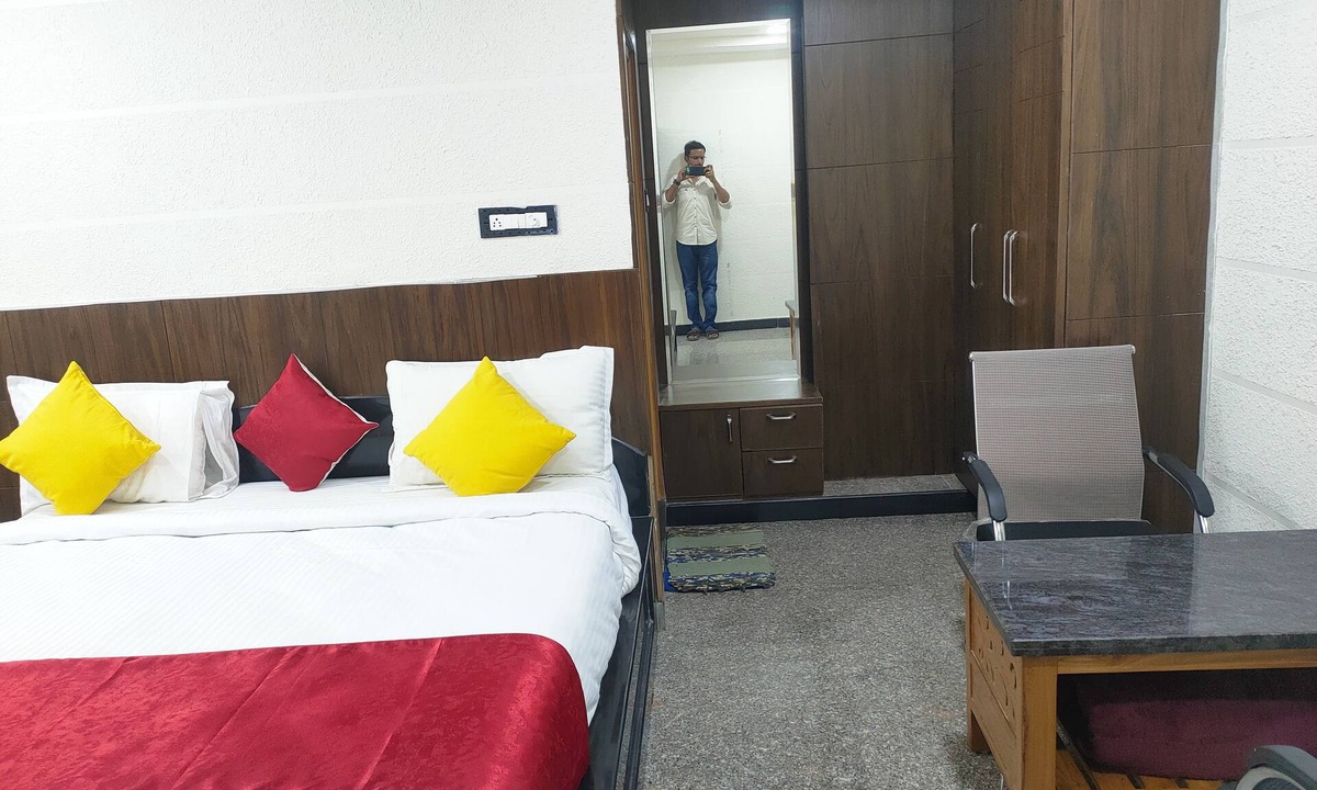 LB Nagar Hotel | Hotel New Maruthi Inn