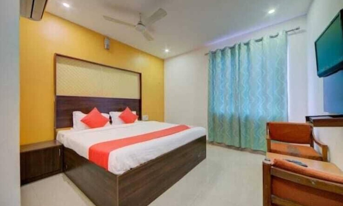 Lakdi Ka Pul Hotel | HOTEL NEW MEREDIAN ORCHID