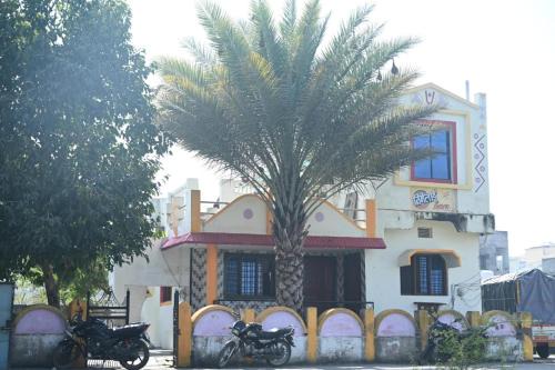 Mahurgad Hotel | Hotel Nirmalai Palace Mahur
