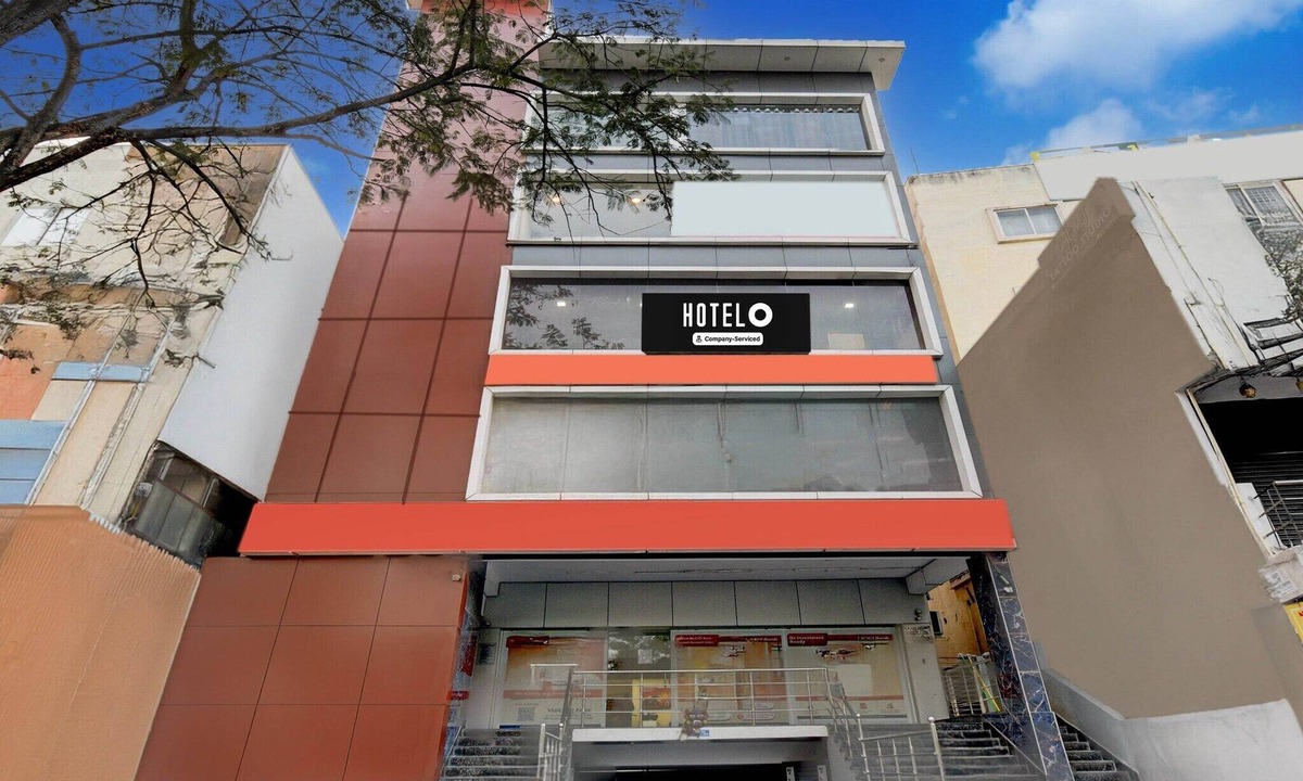Hyderabad House | Hotel O AMR Planet Mall Hyderabad