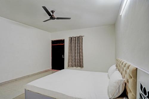 IMT Manesar Hotel | Hotel O Chawla's Hotel & Restaurant