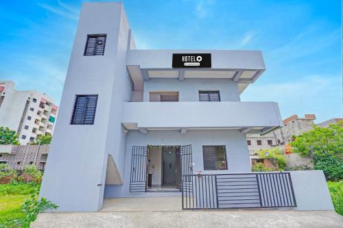 Hingana Hotel | Hotel O CRPF Crossway Formerly V7 Inn Service Apartment