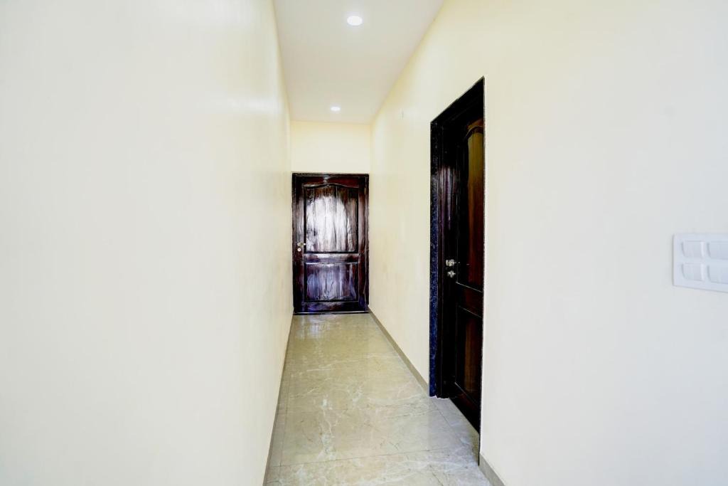 Jabalpur Hotel | Hotel O Godavari Lawn