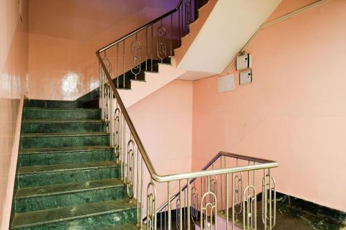 Seraikela Hotel | Hotel O Harihar Premium