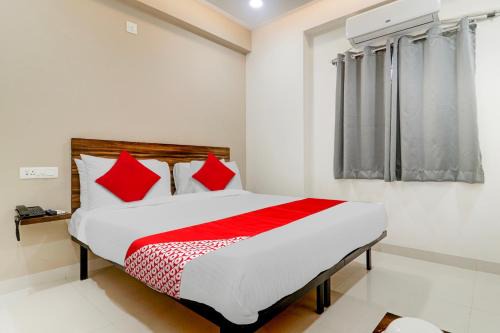 Kukatpally Housing Board Colony Hotel | Hotel O Prime Time Hotel
