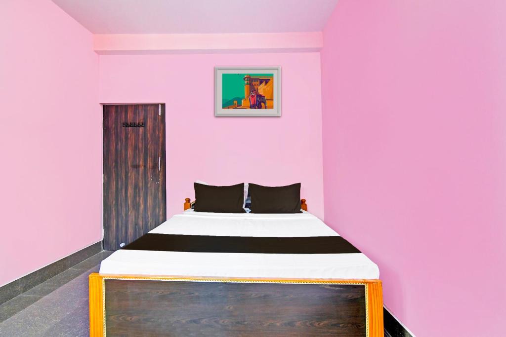 Seraikela Hotel | Hotel O Sneha Lodge & Banquet Hall