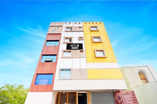 Bengaluru Hotel | Hotel O Srigandhakavalu Formerly Chamundeshwari Lodging