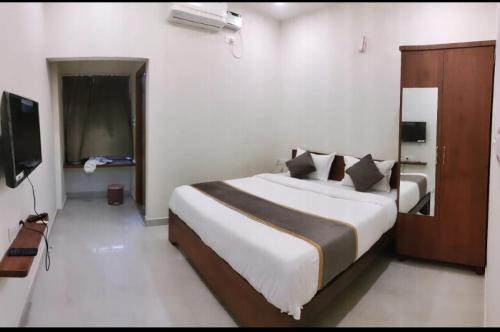 Yelahanka Hotel | Hotel Orchid Suites