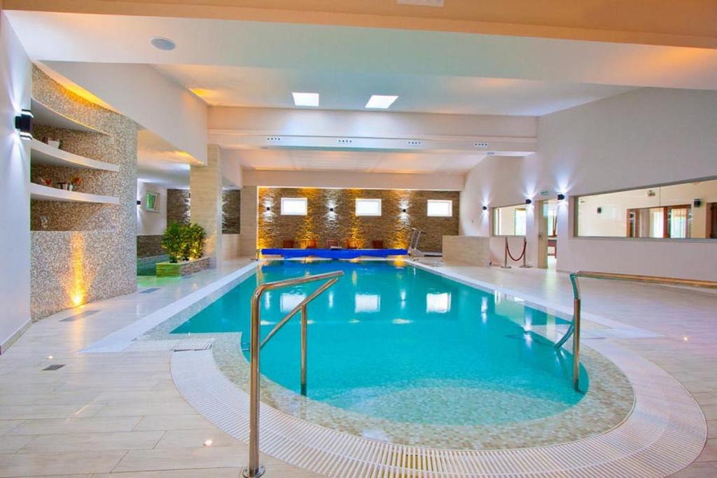 Caciulata Hotel | Hotel Orizont Cozia