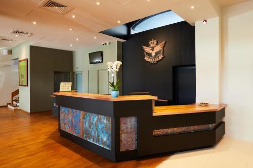 Curtea De Arges Hotel | Hotel Posada