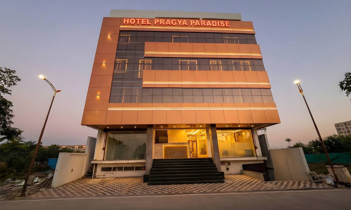 Sanwer Hotel | Hotel Pragya Paradise