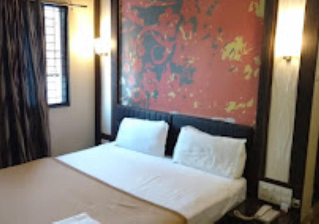Osmanabad Hotel | Hotel Pratibha Executive 2 STAR Osmanabad