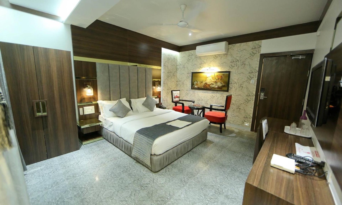 Nagpur Hotel | Hotel President