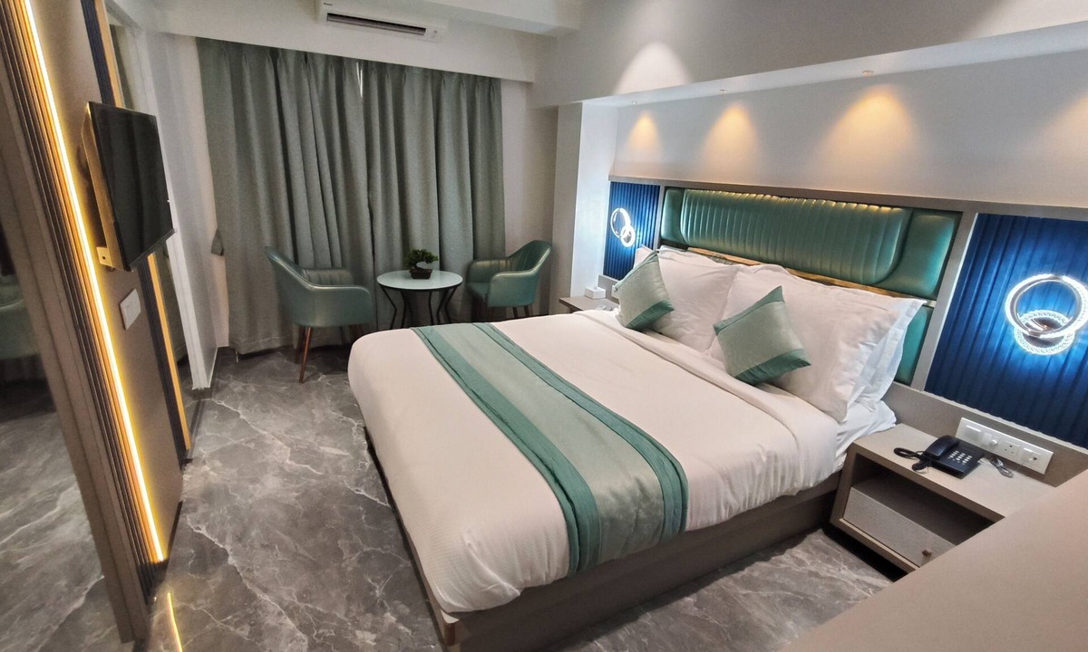 Airoli Hotel | Hotel Prime Suites Airoli