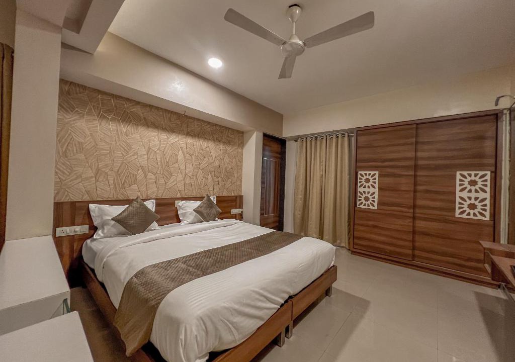 Baner Hotel | Hotel Prime Suites - Baner