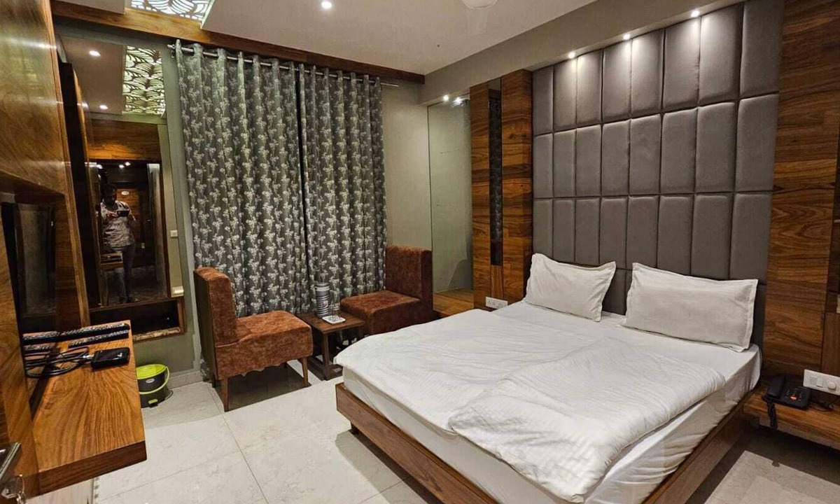 Ambaji Hotel | Hotel Pushpa Inn