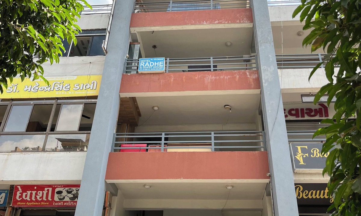 Gandhinagar Hotel | Hotel Radhe Kuudasan