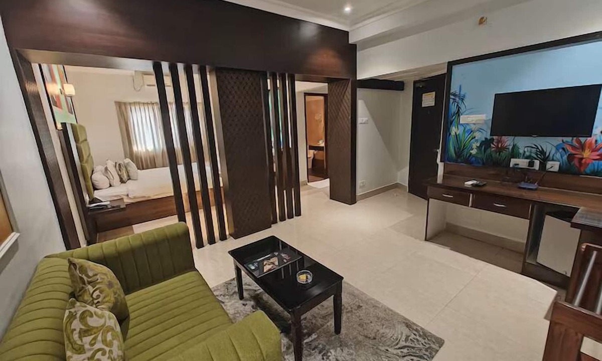 Rourkela Hotel | Hotel Radhika Regency