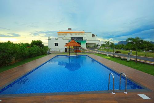 Chettikulam Hotel | Hotel Rajeswari International