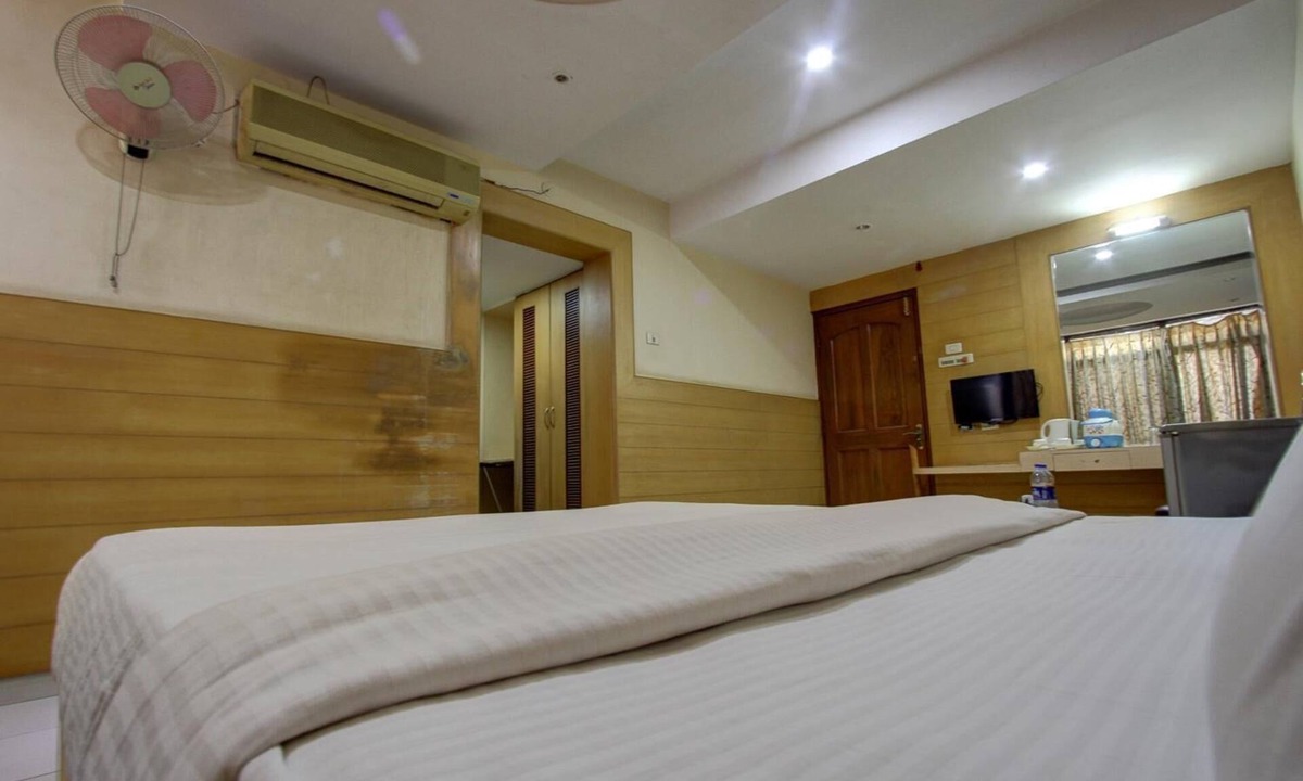 Badami Hotel | Hotel Rajsangam International