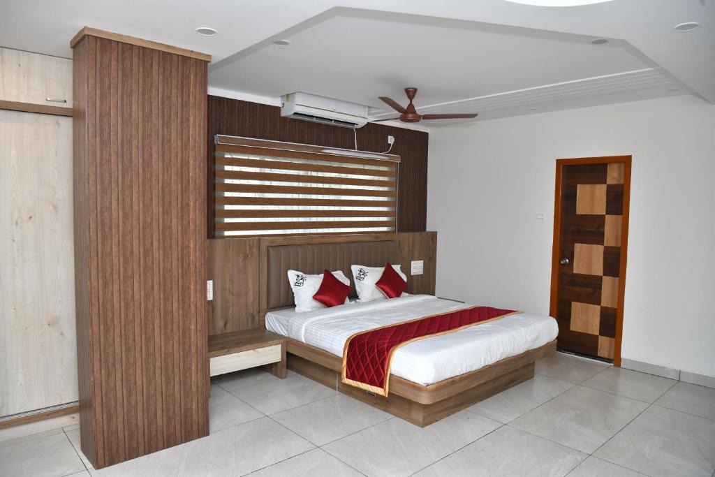 Beltangadi Hotel | Hotel Rays Inn Boarding & Lodging