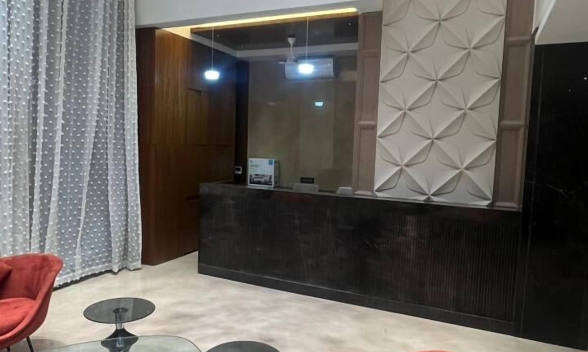 Akola Hotel | Hotel Roi Retreat