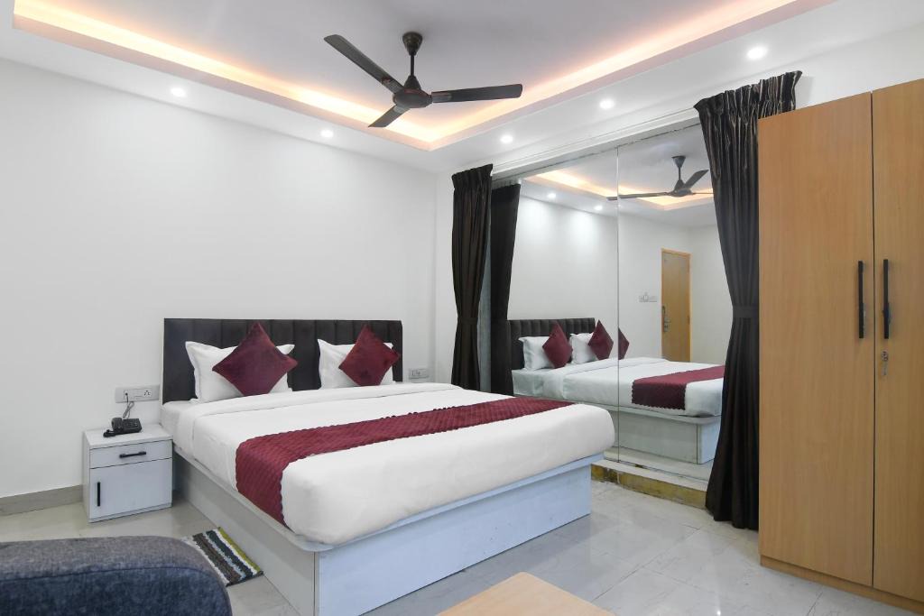 Ballygunge Hotel | Hotel Royal City Palace
