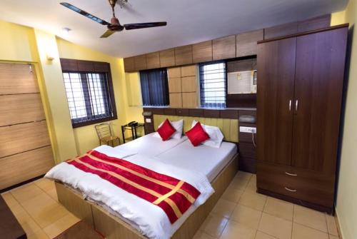 Tollygunge Hotel | Hotel Royal Inn Tallygunge Kolkata