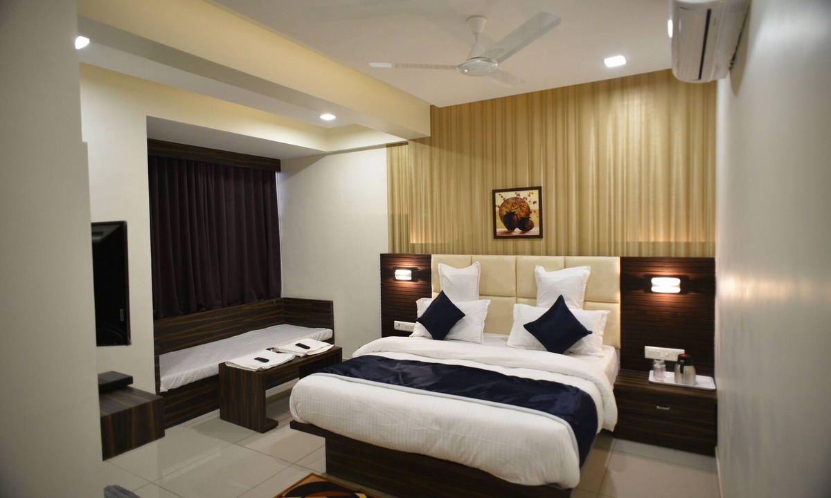 Vadodara Hotel | Hotel Royal Residency