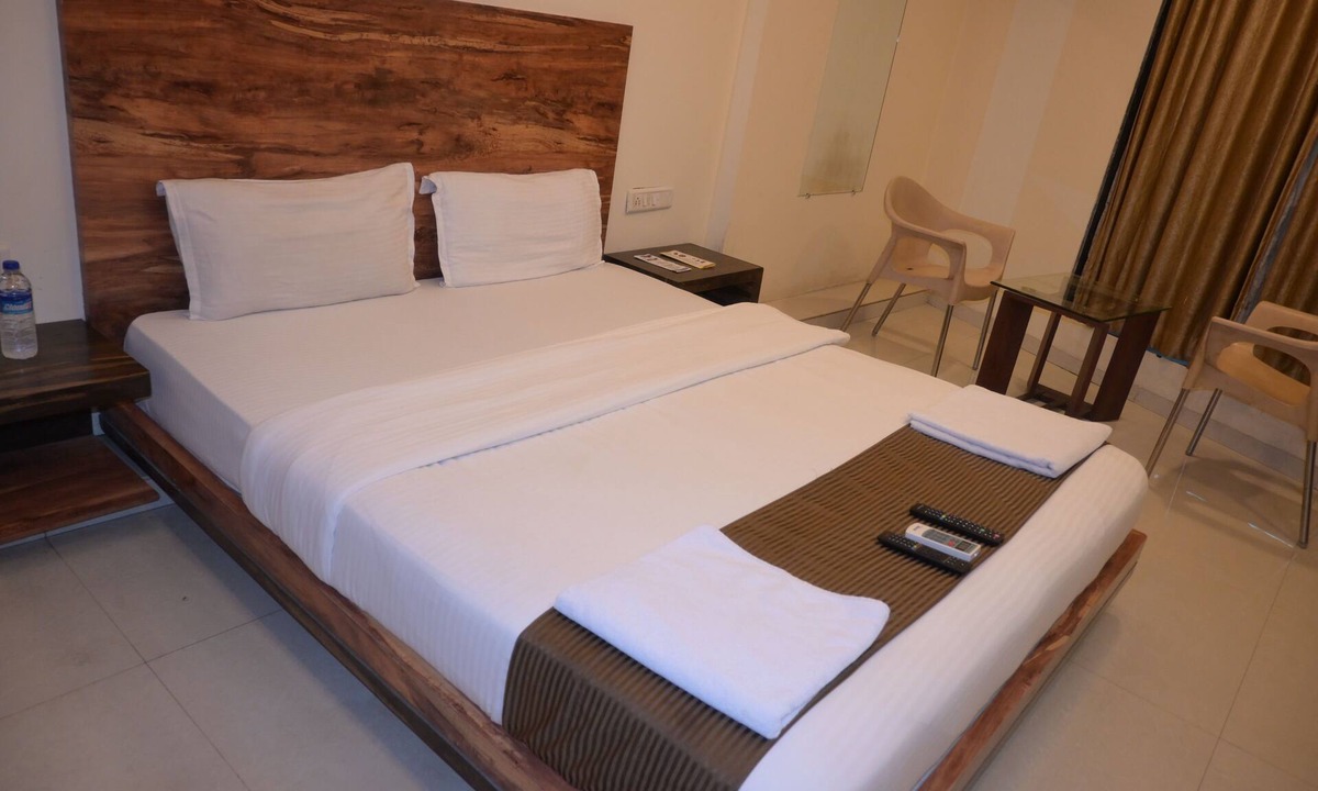Vasai Hotel | Hotel Royal Residency