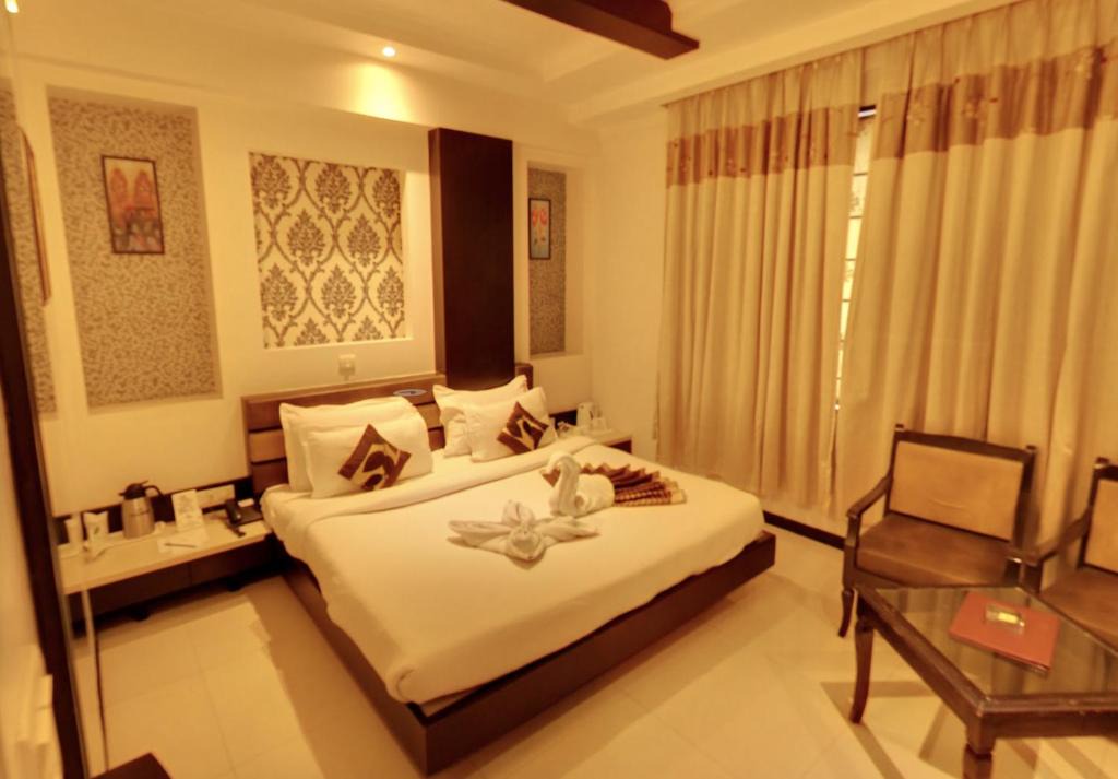 Raipur Hotel | Hotel Royale Ambience