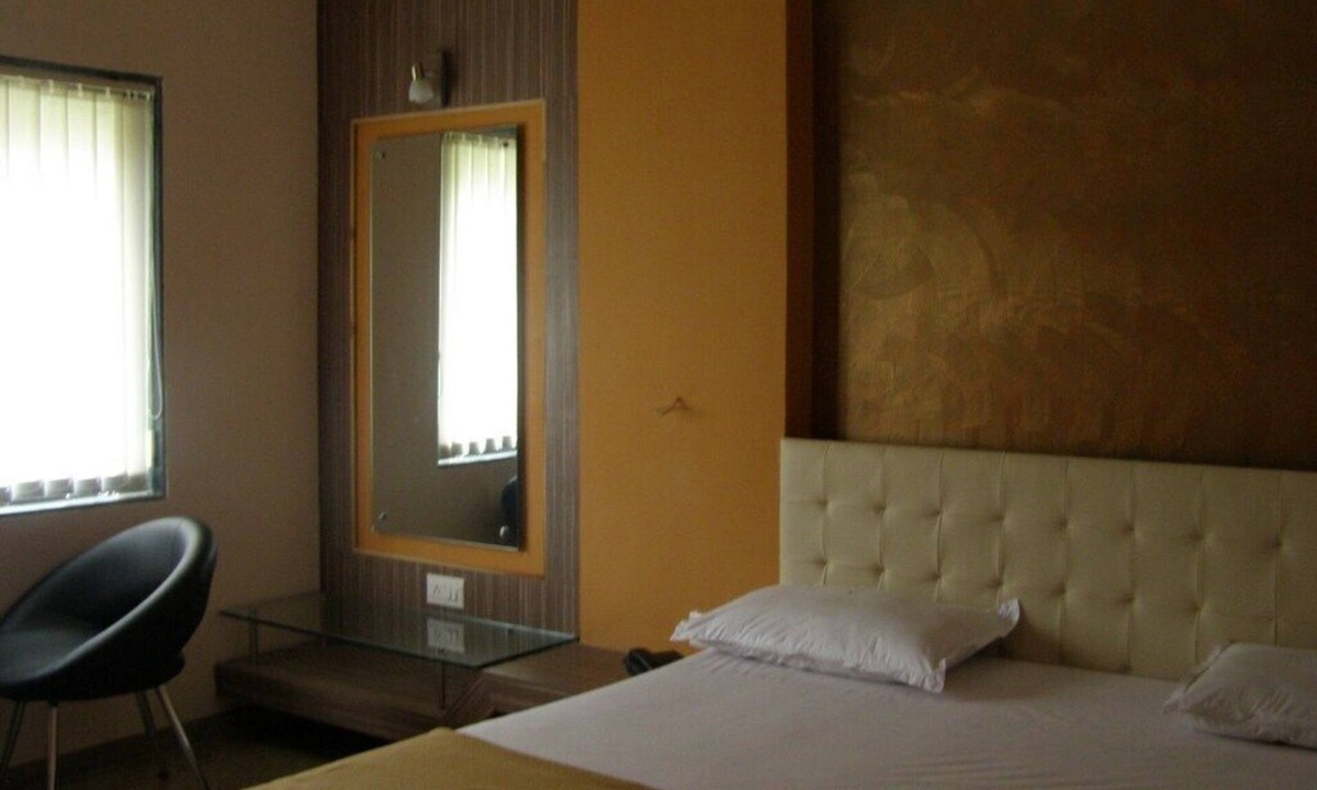 Sidhanathwadi Rural Hotel | Hotel Sanai Residency