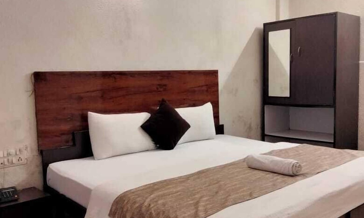 Murbad Hotel | HOTEL SARIKA