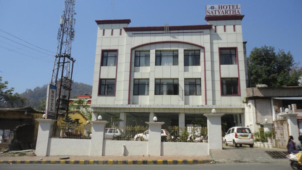Kathgodam Hotel | Hotel Satyartha