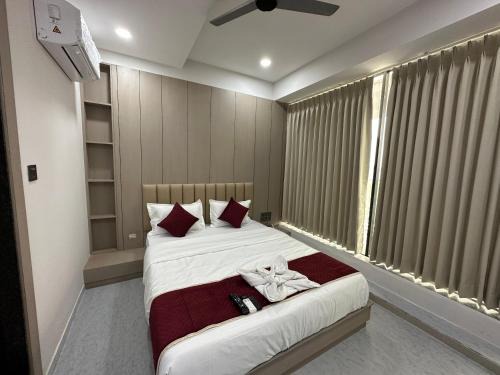 Surat Hotel | Hotel secure 247 inn