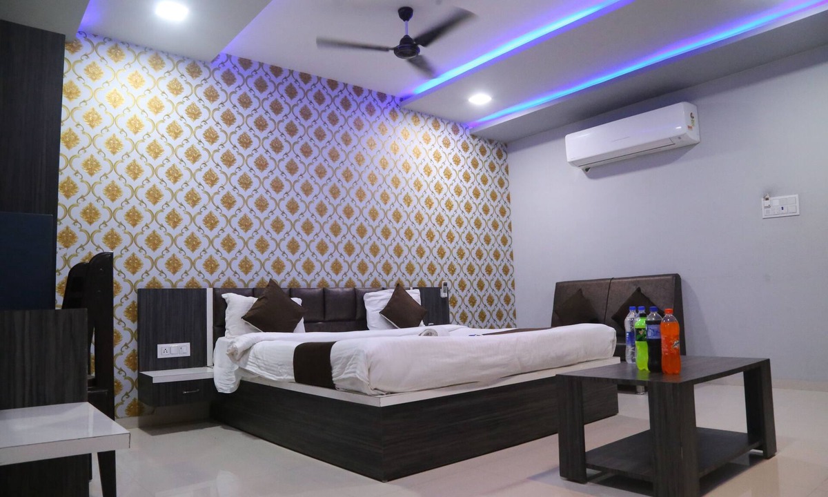 Neemuch Hotel | Hotel Shrestha Paradise