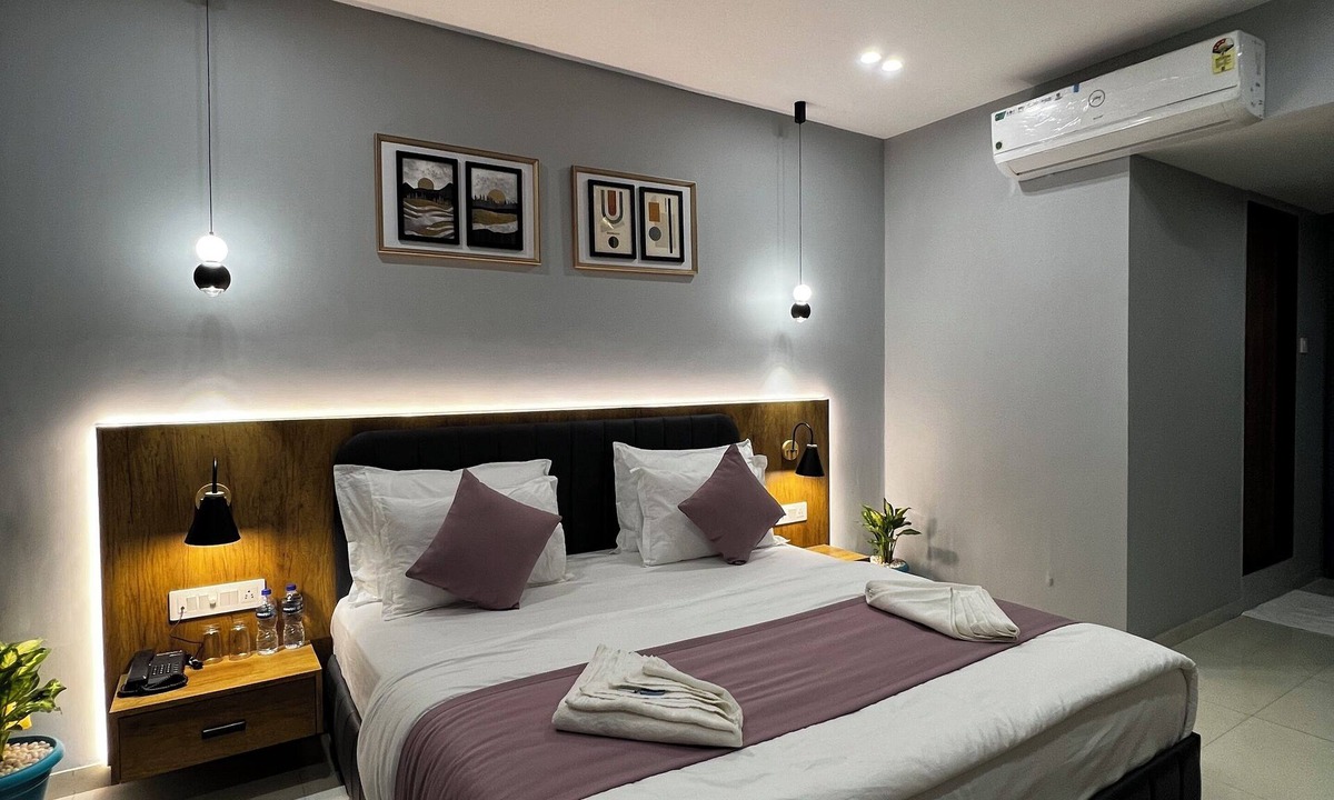 Surat Hotel | Hotel Siaan Palace