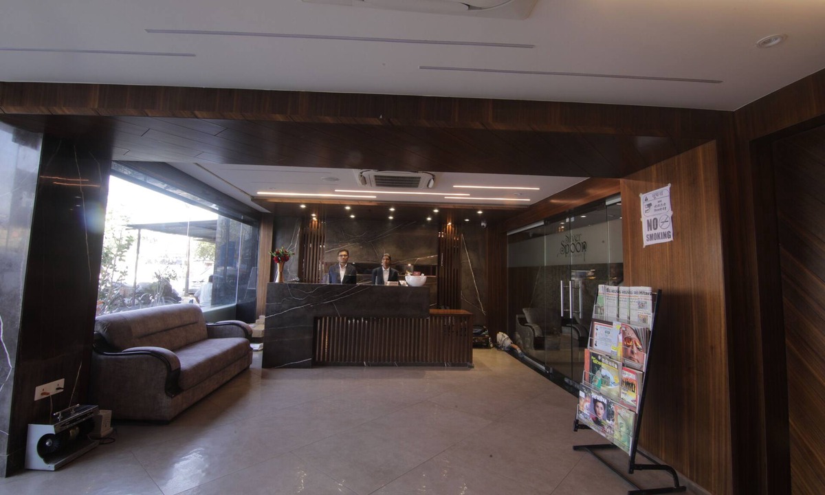 Chhindwara Hotel | Hotel Silver Shine