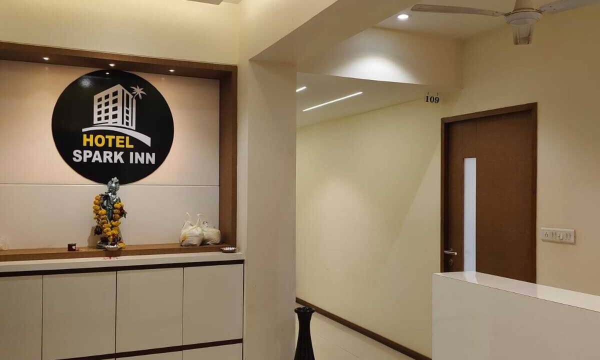 Ahmedabad Hotel | HOTEL SPARK INN