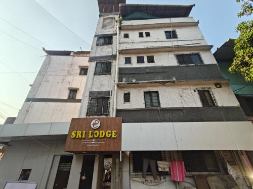 Amarnath Cabin | Hotel Sri Lodge Kalyan - Couple Friendly Hotel