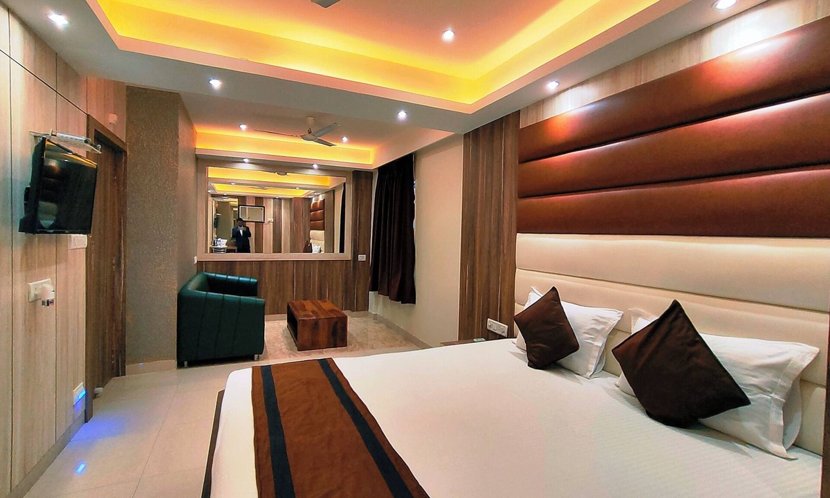 Ballygunge Hotel | HOTEL STEAM